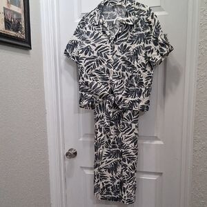 Mango Black and White Leaf Pattern Pajama Set